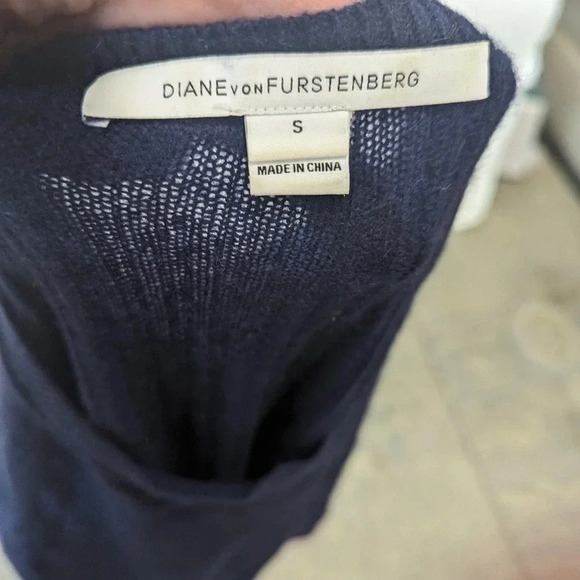 Diane Von Furstenberg Cashmere Sweater - Small - Picture 3 of 7